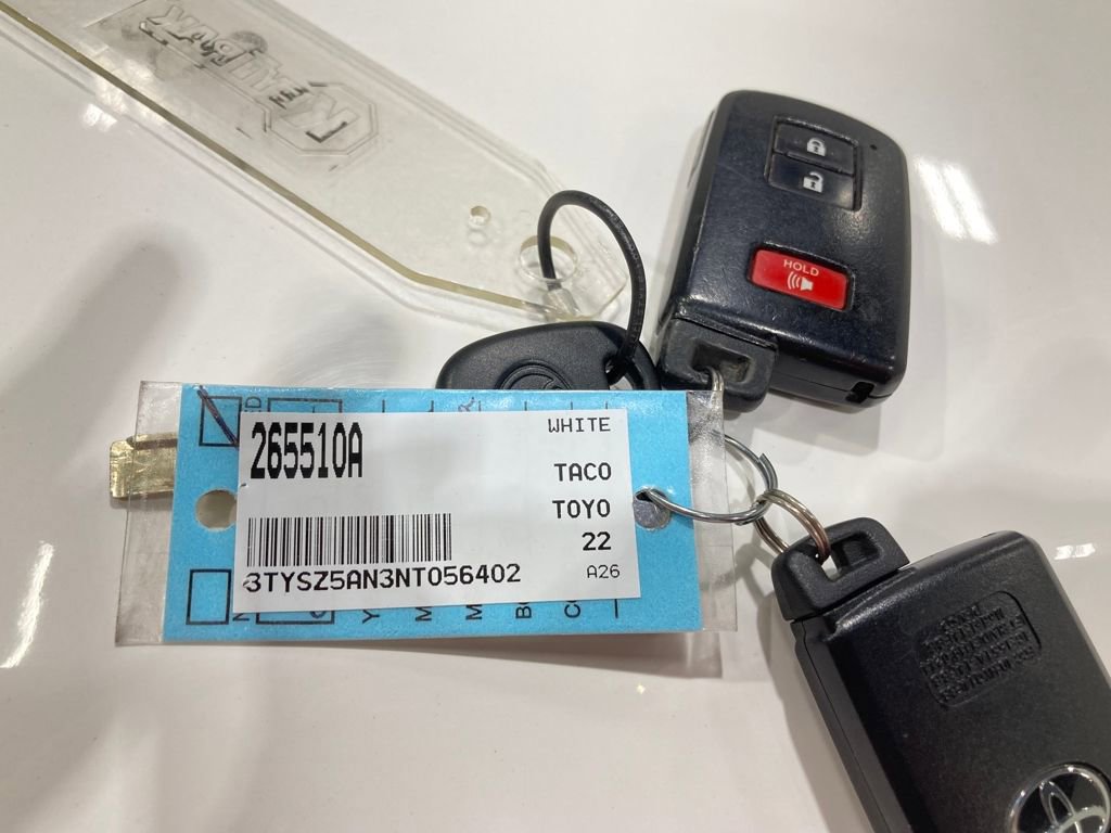 Used 2022 Toyota Tacoma TRD Off-Road image 26