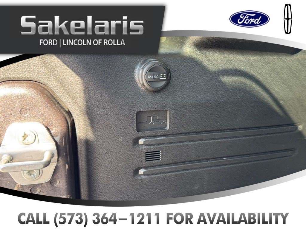 Used 2025 Jeep Wrangler Unlimited Rubicon AWD/4WD image 36
