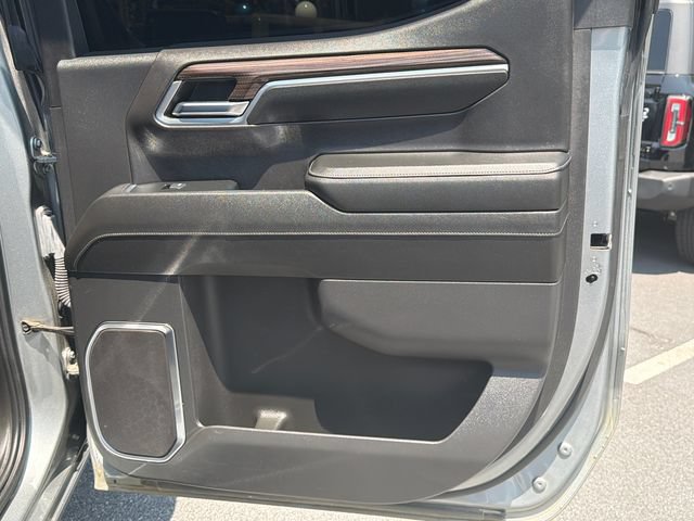 Used 2023 Chevrolet Silverado 1500 RST w/ Convenience Package II AWD/4WD image 16