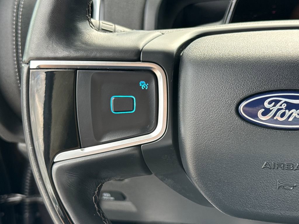 Certified 2025 Ford Expedition Max Platinum image 17