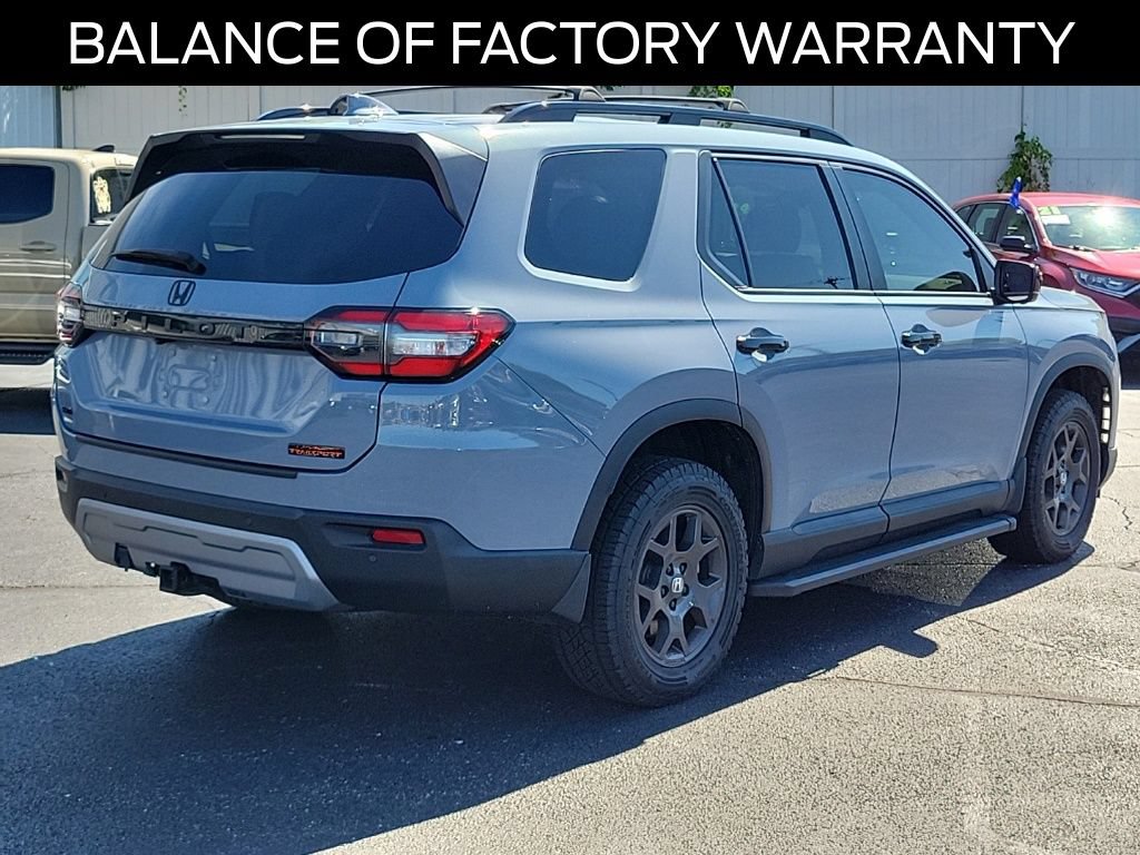 Used 2024 Honda Pilot TrailSport image 4