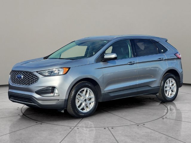 Certified 2024 Ford Edge SEL w/ Convenience Package AWD/4WD image 3