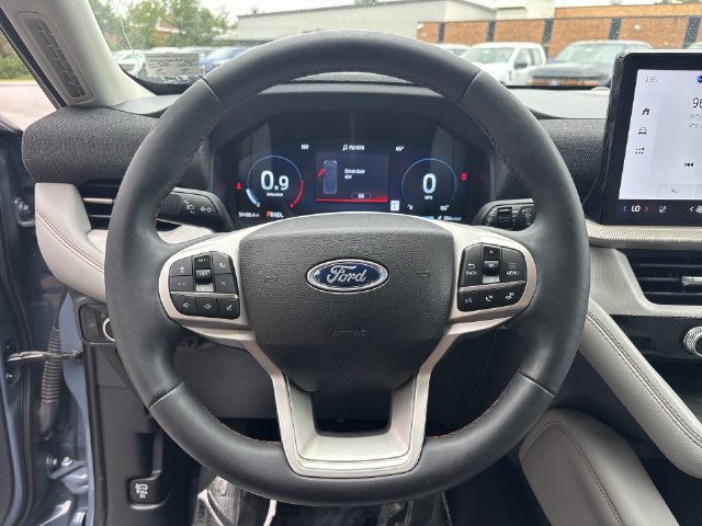 Certified 2025 Ford Explorer Active w/ Active Comfort Package AWD/4WD image 14