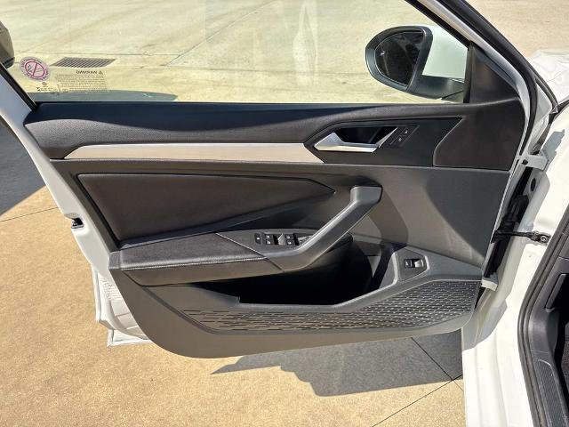 Used 2025 Volkswagen Jetta S FWD image 21