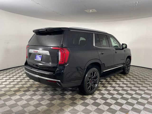 Used 2023 GMC Yukon SLT w/ SLT Luxury Package image 4