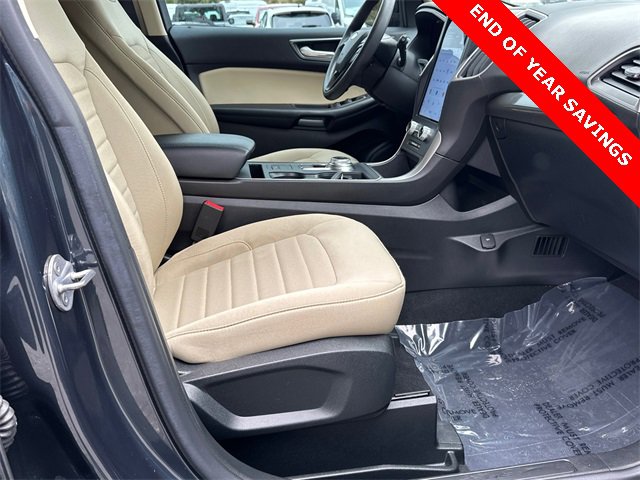 Certified 2022 Ford Edge SE w/ Black Appearance Package image 13