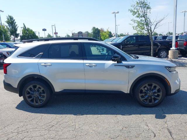 Used 2022 Kia Sorento SX Prestige w/ Rust Color Package AWD/4WD image 9