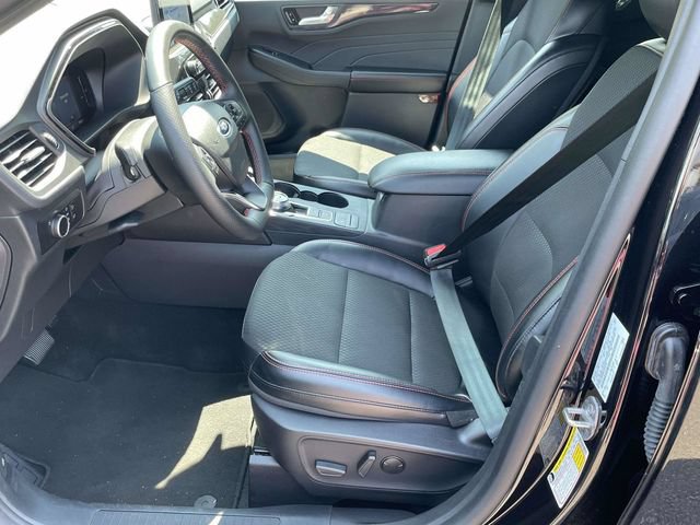 Certified 2025 Ford Escape ST-Line FWD image 15