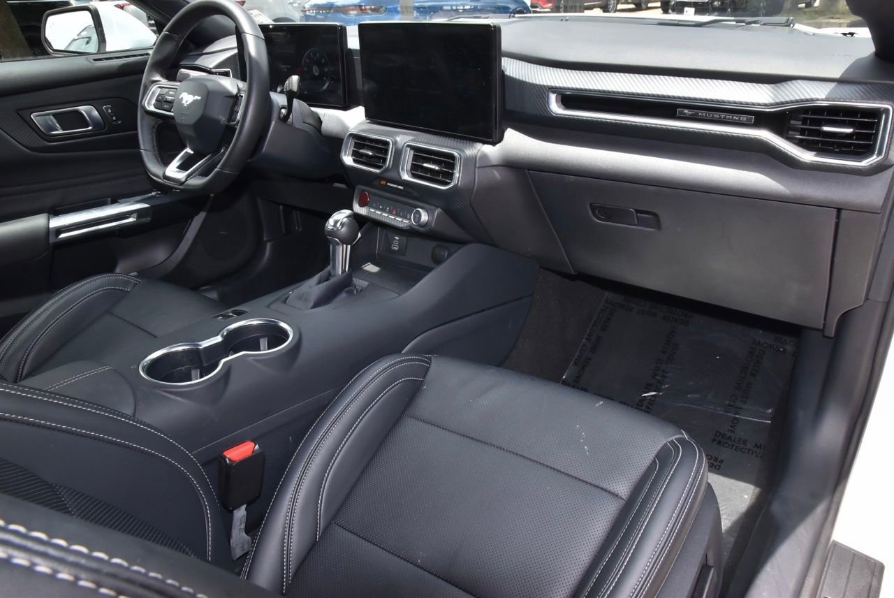 Certified 2026 Ford Mustang Premium RWD image 17