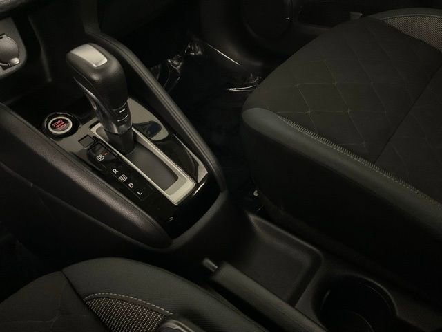 Used 2020 Nissan Kicks S image 18