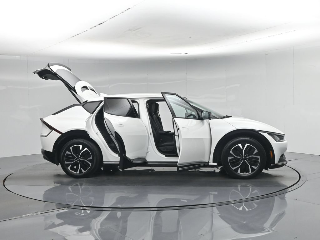 Used 2023 Kia EV6 Wind w/ Wind Technology Package AWD/4WD image 5