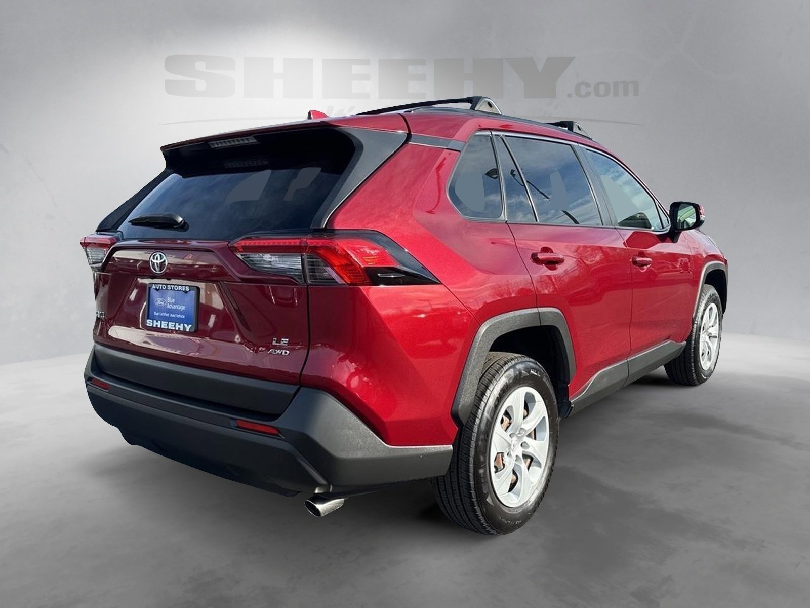 Used 2019 Toyota RAV4 LE image 5