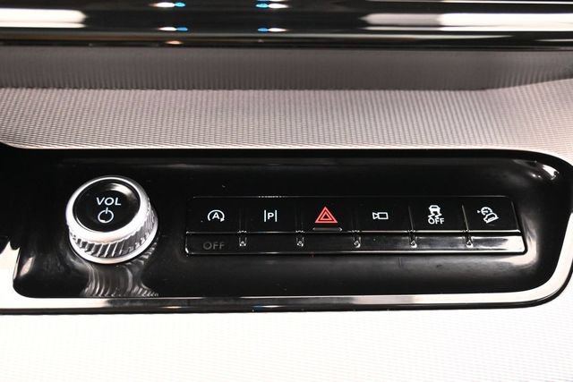 Certified 2025 Ford Expedition Active AWD/4WD image 24