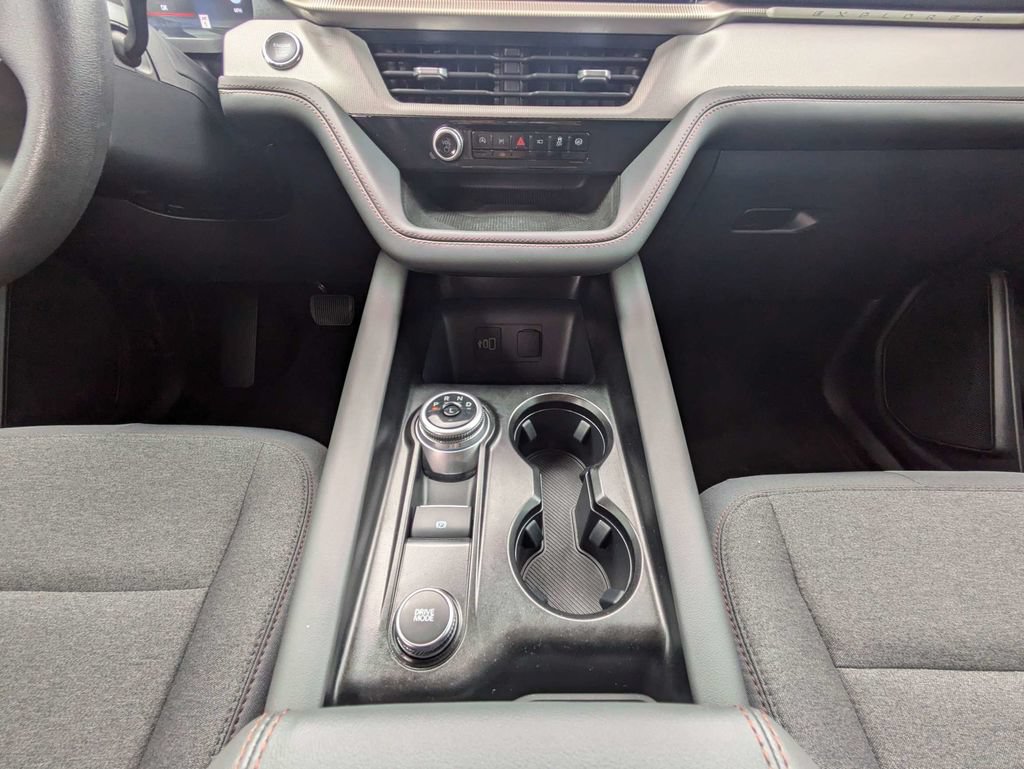 Certified 2026 Ford Explorer Active RWD image 23
