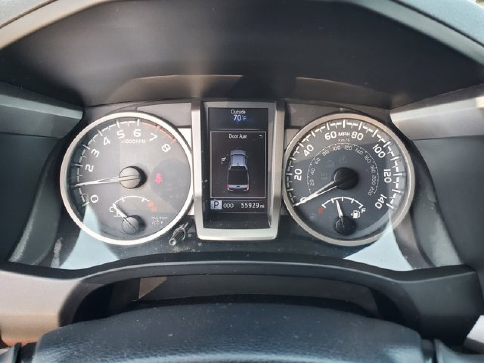 Used 2018 Toyota Tacoma SR5 image 18