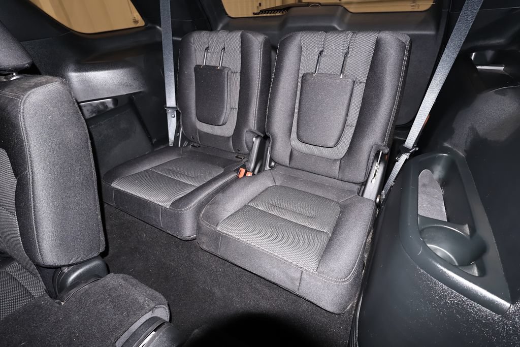 Certified 2019 Ford Explorer XLT w/ Equipment Group 201A AWD/4WD image 18