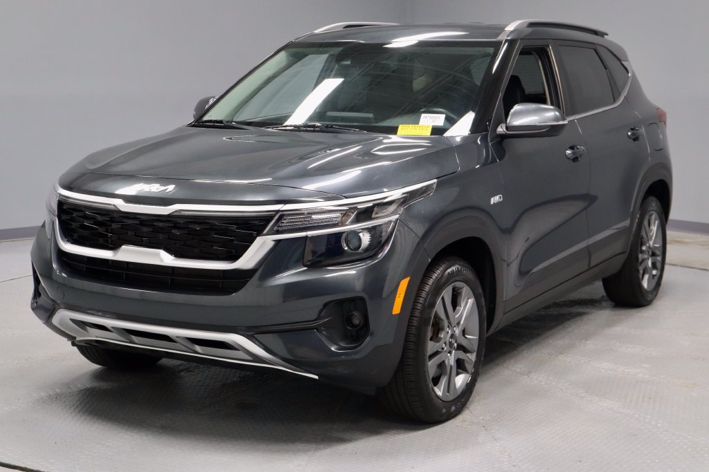 Used 2023 Kia Seltos S w/ Navigation Package AWD/4WD image 7