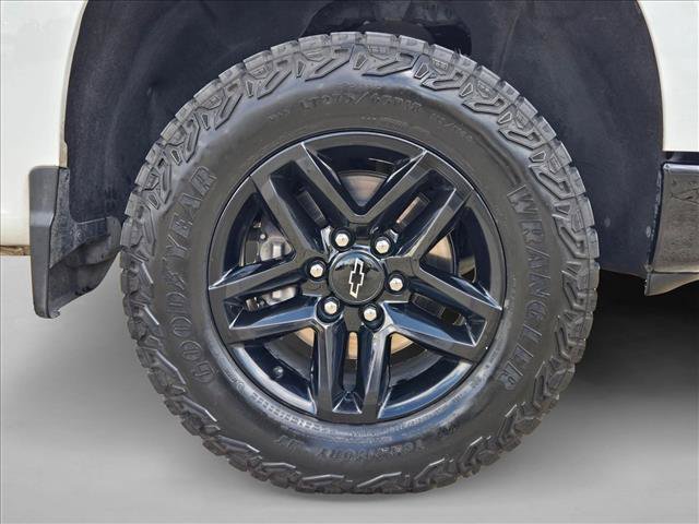 Used 2023 Chevrolet Silverado 1500 Custom Trail Boss AWD/4WD image 21