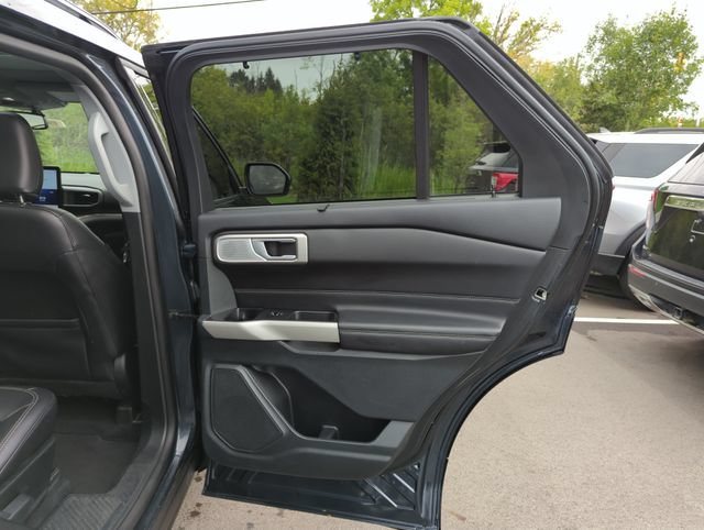 Certified 2023 Ford Explorer Limited w/ Limited Technology Package AWD/4WD image 16