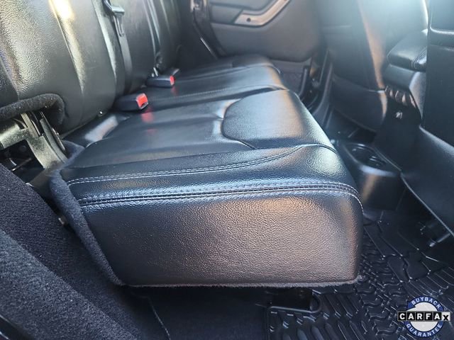 Used 2018 Jeep Wrangler Unlimited Sahara AWD/4WD image 27