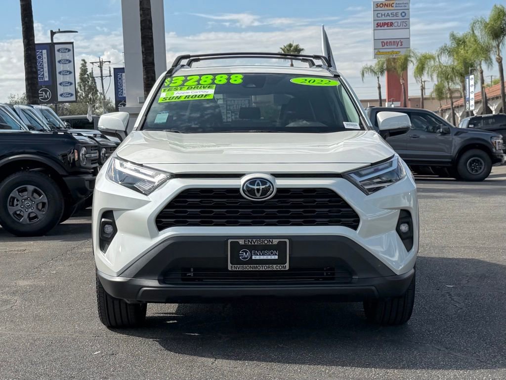Used 2022 Toyota RAV4 XLE Premium image 3
