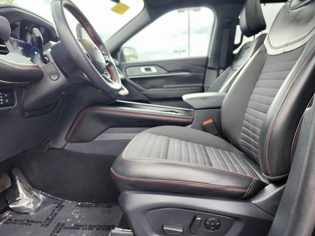 Certified 2025 Ford Explorer ST-Line w/ Premium Package AWD/4WD image 20