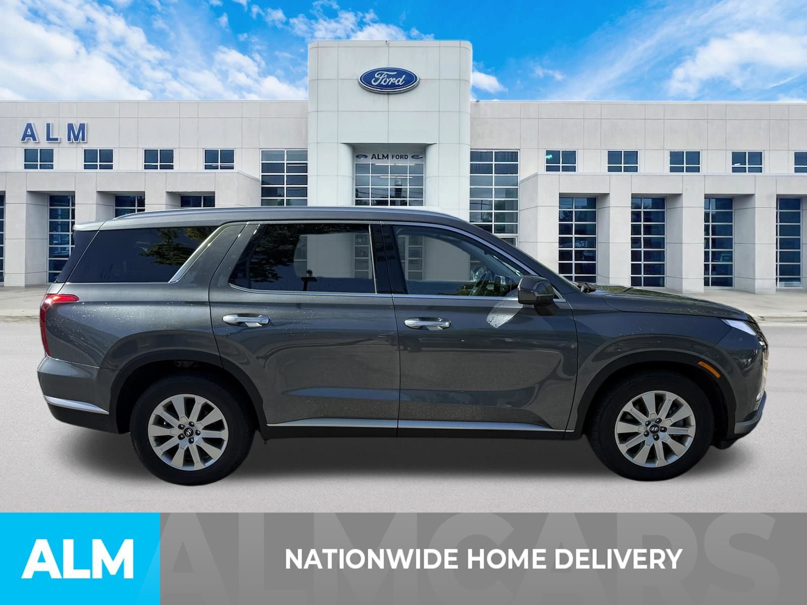Used 2025 Hyundai Palisade SEL FWD image 4