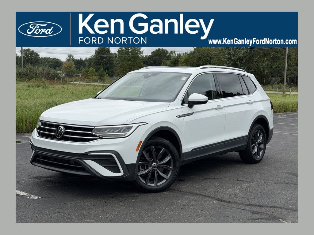 Used 2022 Volkswagen Tiguan SE AWD/4WD image 1