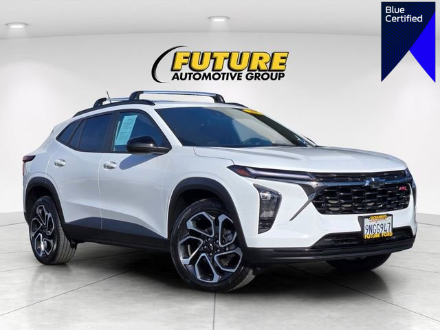 Used 2025 Chevrolet Trax RS w/ Driver Confidence Package image 1