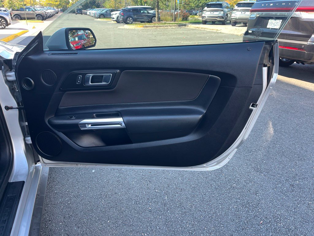 Certified 2019 Ford Mustang Coupe RWD image 16