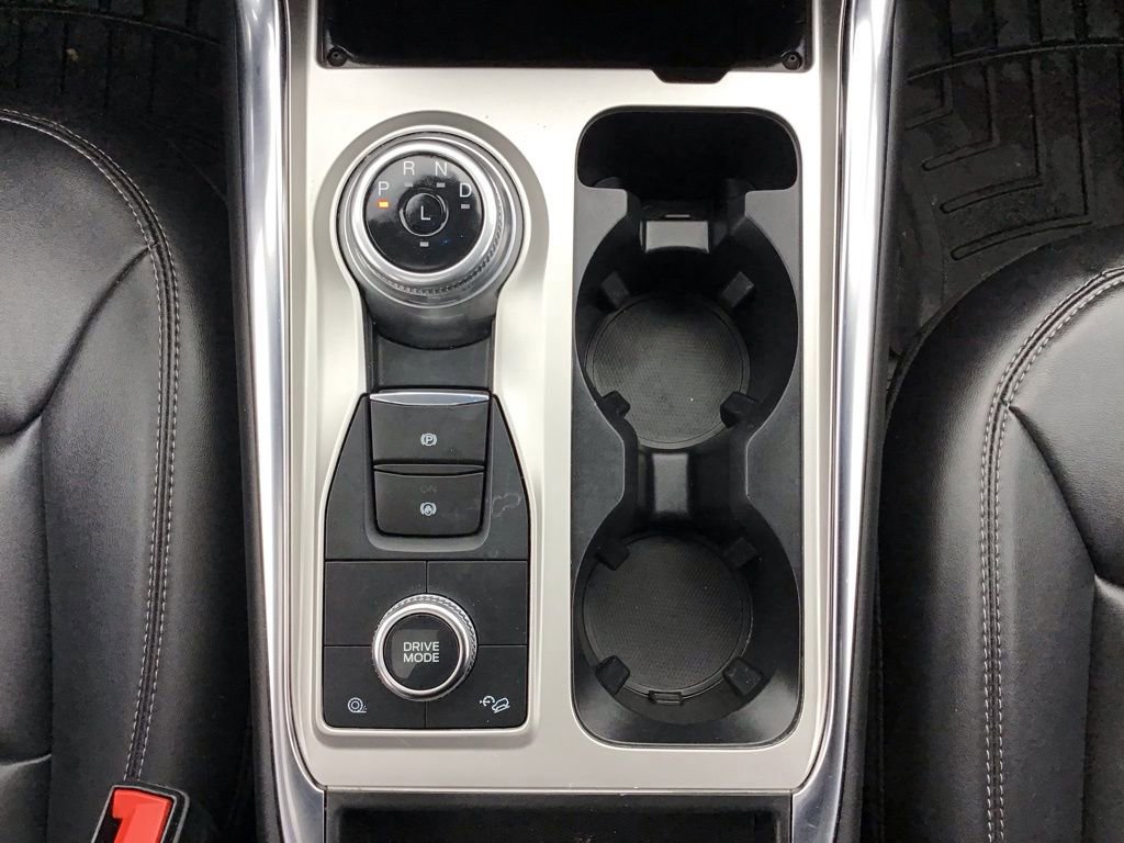 Certified 2022 Ford Explorer XLT w/ Equipment Group 202A image 17