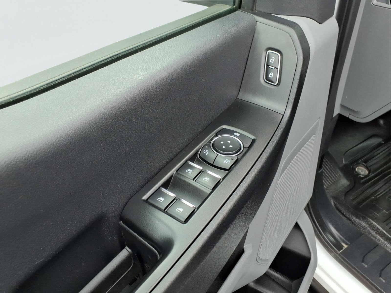 Certified 2026 Ford F250 XL AWD/4WD image 25