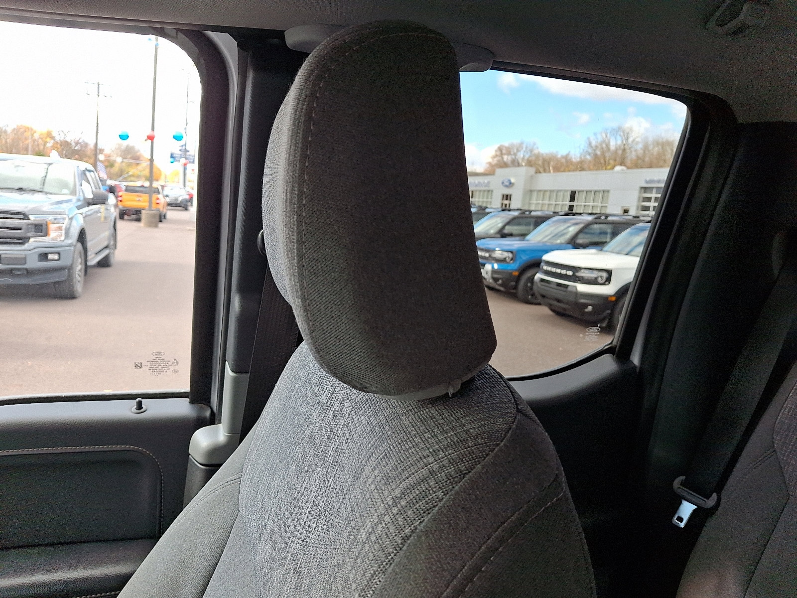 Certified 2022 Ford F150 XLT w/ Equipment Group 302A High image 17