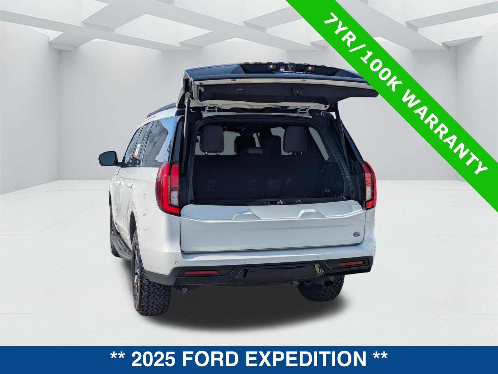 Certified 2025 Ford Expedition Tremor AWD/4WD image 14