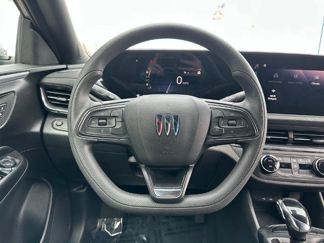 Used 2025 Buick Envista Preferred image 24