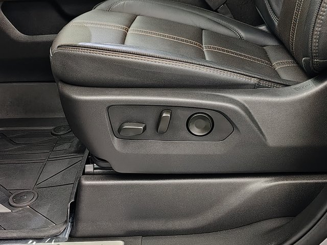 Used 2026 Chevrolet Silverado 1500 High Country AWD/4WD image 28