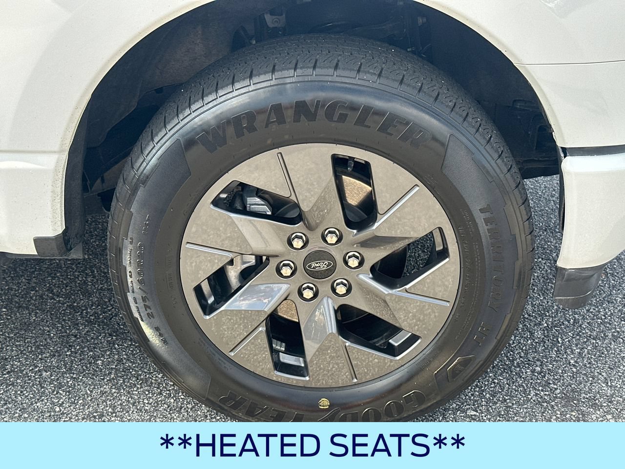 Certified 2025 Ford F150 Lightning Lariat AWD/4WD image 13