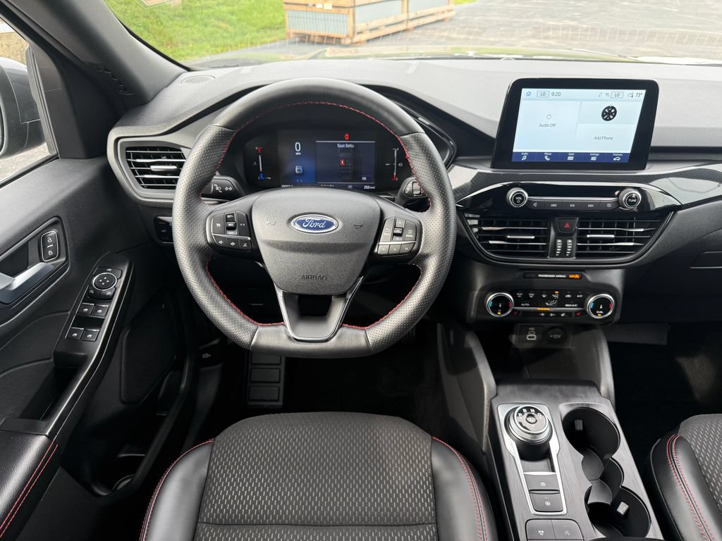 Certified 2025 Ford Escape ST-Line Select AWD/4WD image 21
