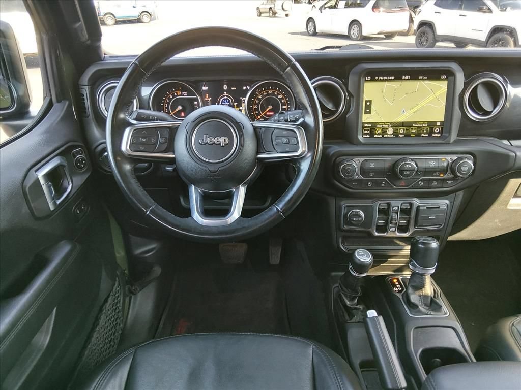Used 2022 Jeep Wrangler Unlimited Sahara AWD/4WD image 11