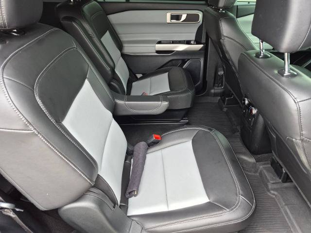 Certified 2023 Ford Explorer XLT w/ Equipment Group 202A AWD/4WD image 32