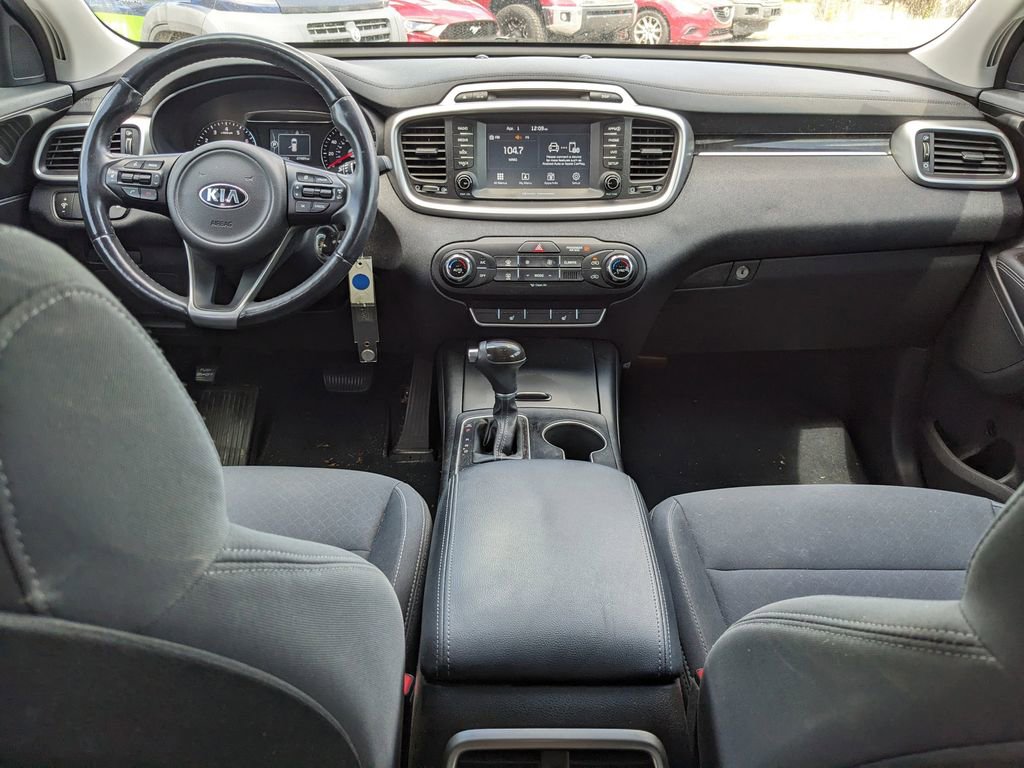 Used 2018 Kia Sorento LX image 13