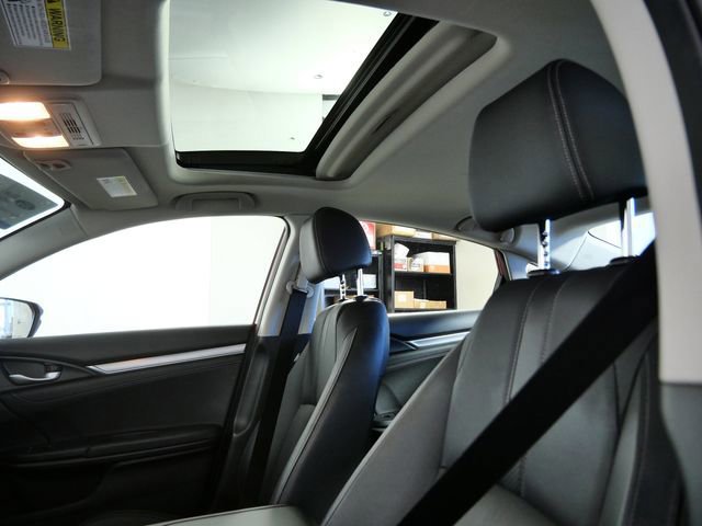 Used 2018 Honda Civic Touring image 18