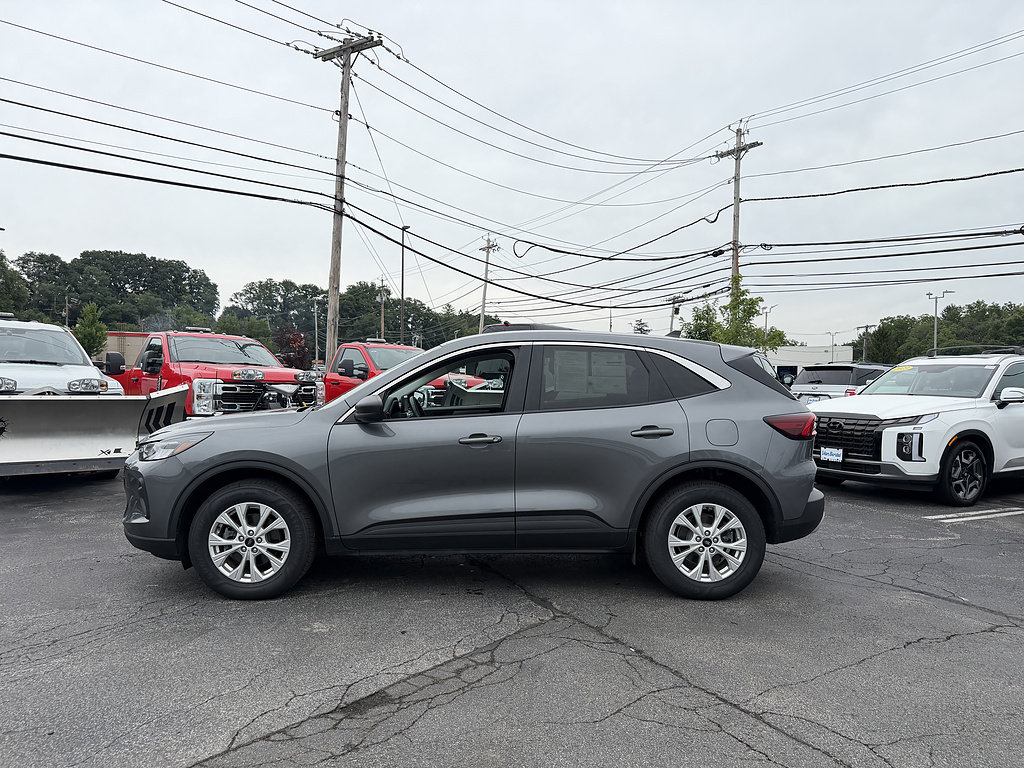 Certified 2023 Ford Escape Active AWD/4WD image 4