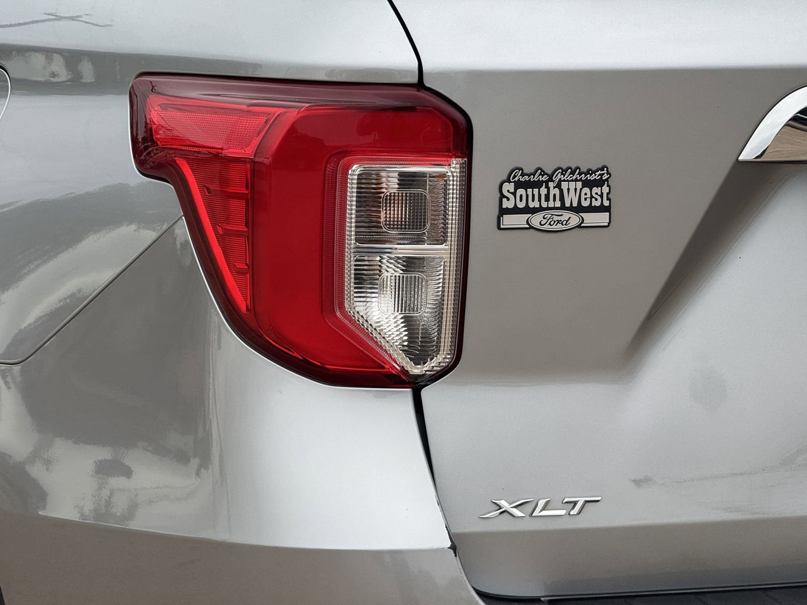 Certified 2023 Ford Explorer XLT RWD image 11