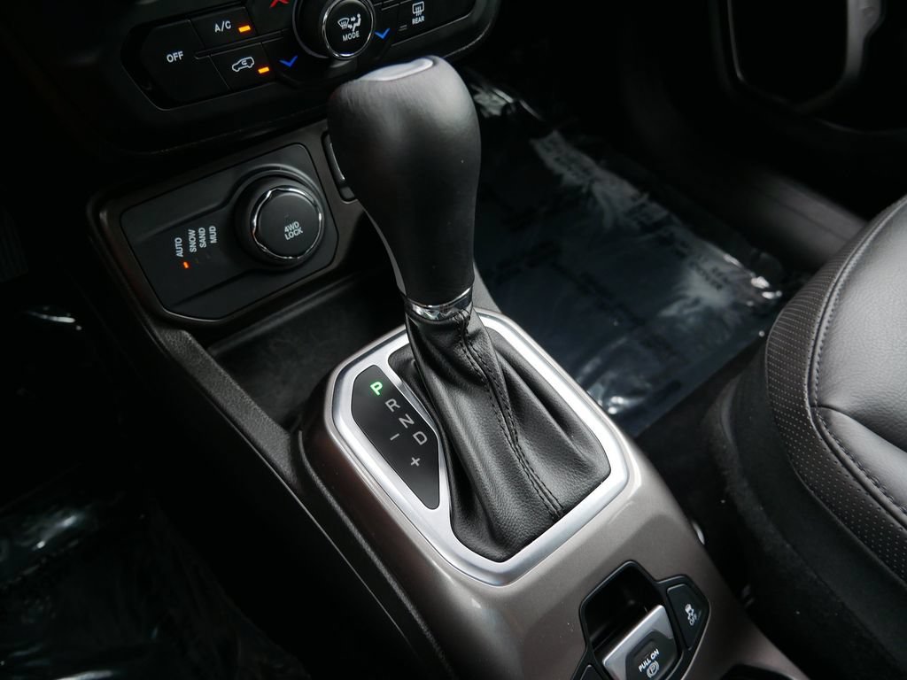 Used 2021 Jeep Renegade Limited AWD/4WD image 25