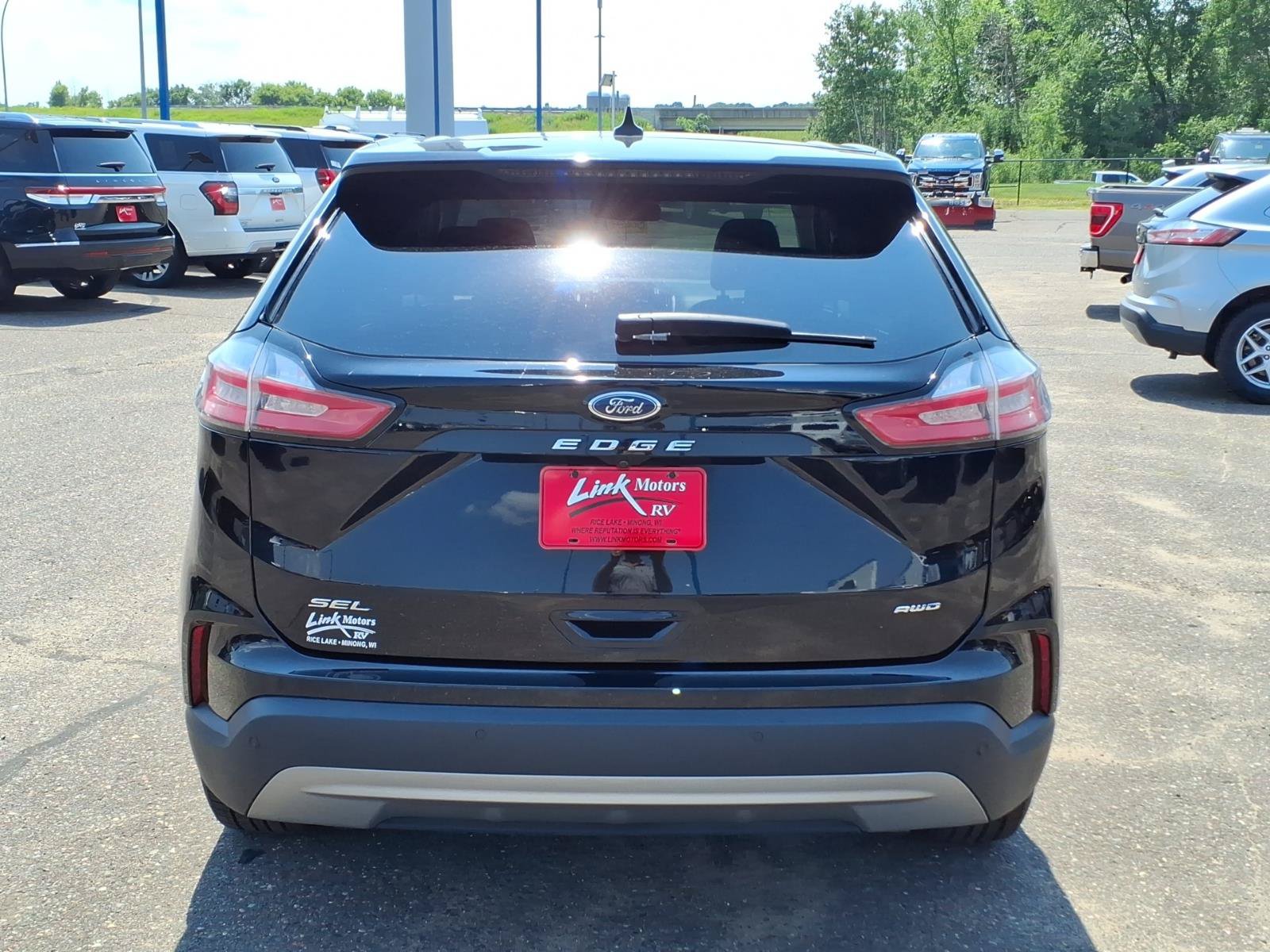 Certified 2024 Ford Edge SEL AWD/4WD image 4