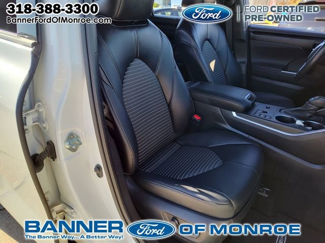 Used 2023 Toyota Highlander L image 24