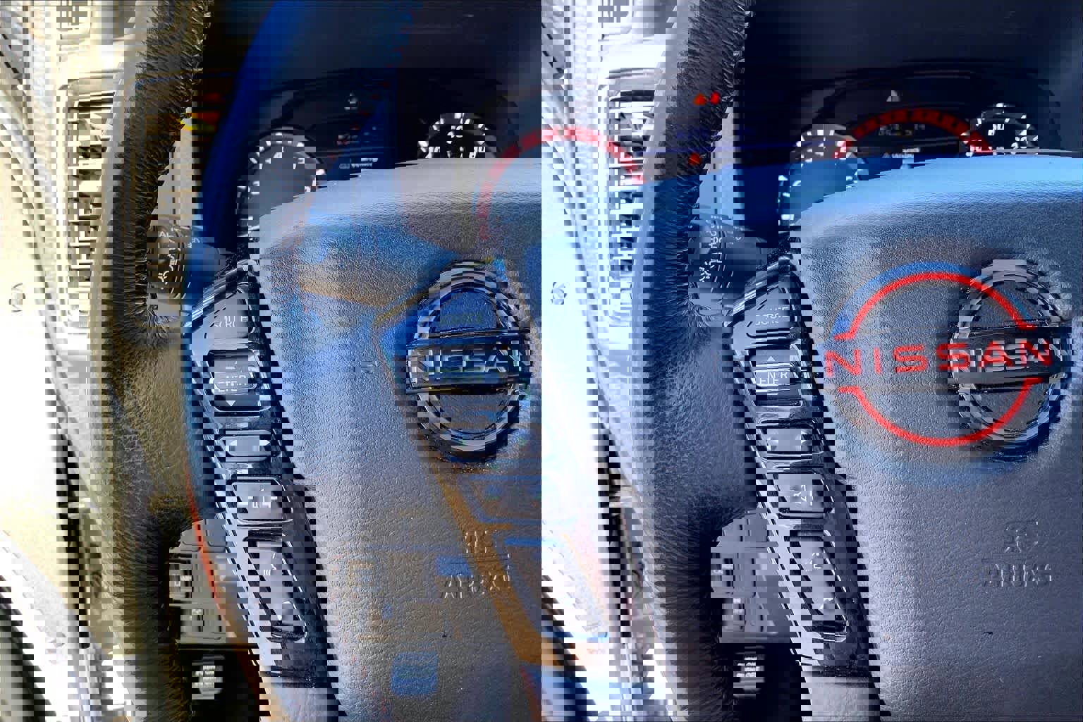 Used 2023 Nissan Frontier Pro-X w/ Tow Package image 23