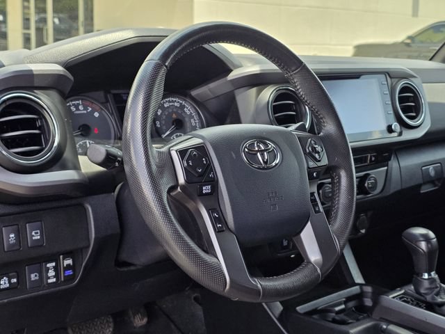 Used 2020 Toyota Tacoma TRD Off-Road w/ Advanced Technology Package AWD/4WD image 23
