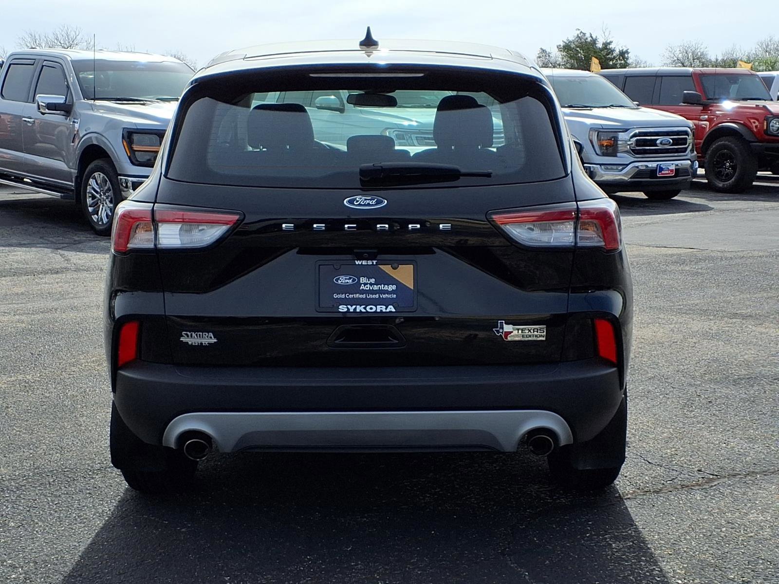 Certified 2022 Ford Escape S image 4